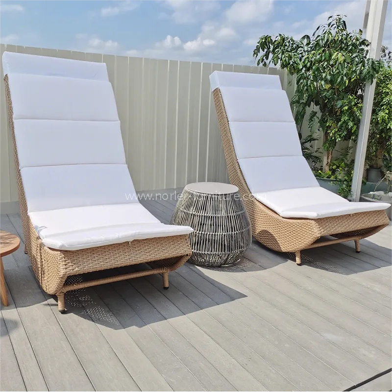Outdoor Leisure Aluminium Frame Pe Rattan Sun Lounger