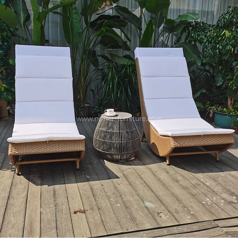 Outdoor Leisure Aluminium Frame Pe Rattan Sun Lounger